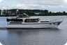 Valkkruiser Content 1300 - motorboat