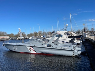 Avanti Ocean Racer 41 Powerboat Snelle Neeltje BILD 1