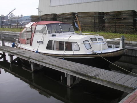 Motorboot Eista Doerak 780 OK Bild 1