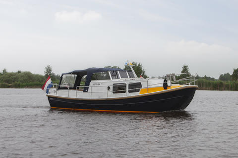 Motorboot Brûzer 900 AK Bild 1