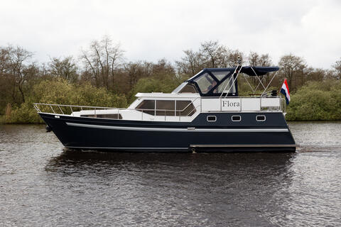 Motorboot Hollandia 1260 Bild 1