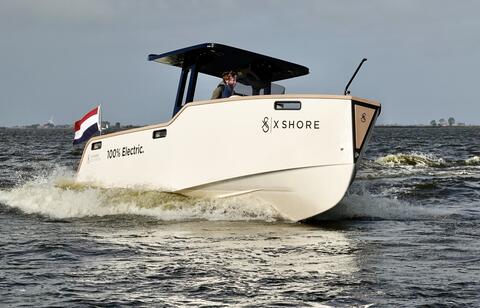 Motorboot Eelex 8000 Electric Bild 1