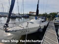 Jeanneau Brin de Folie 30 - Jake (sailing yacht)